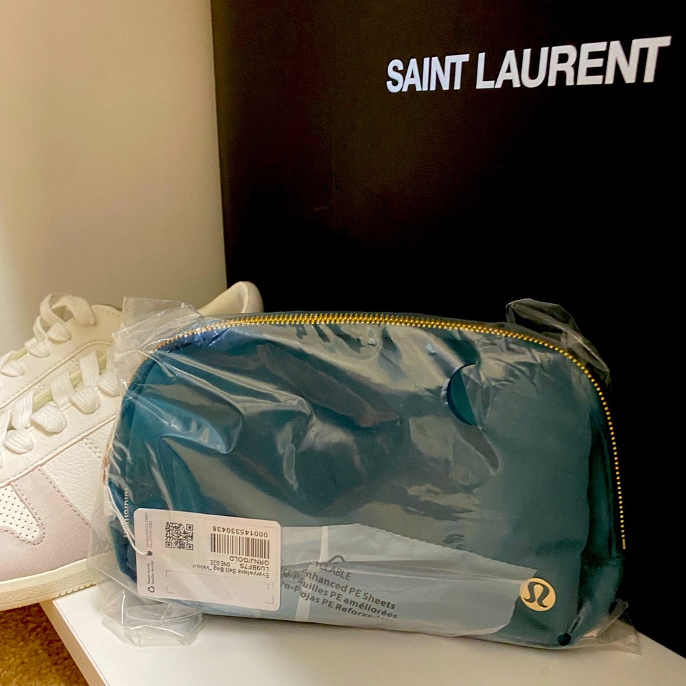 Everywhere Belt bag *Velour 1L Jasper Green/Gold